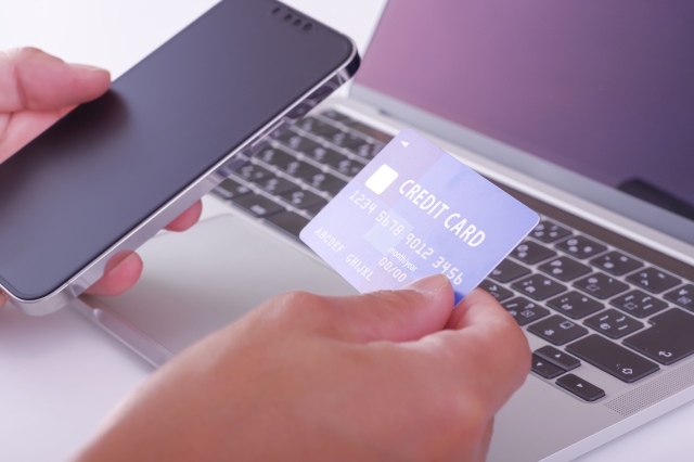 申請から決済まで全てをオンライン化！